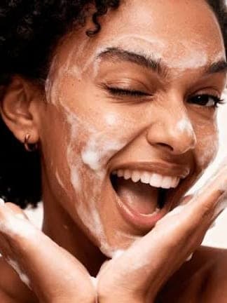 Mousse nettoyante